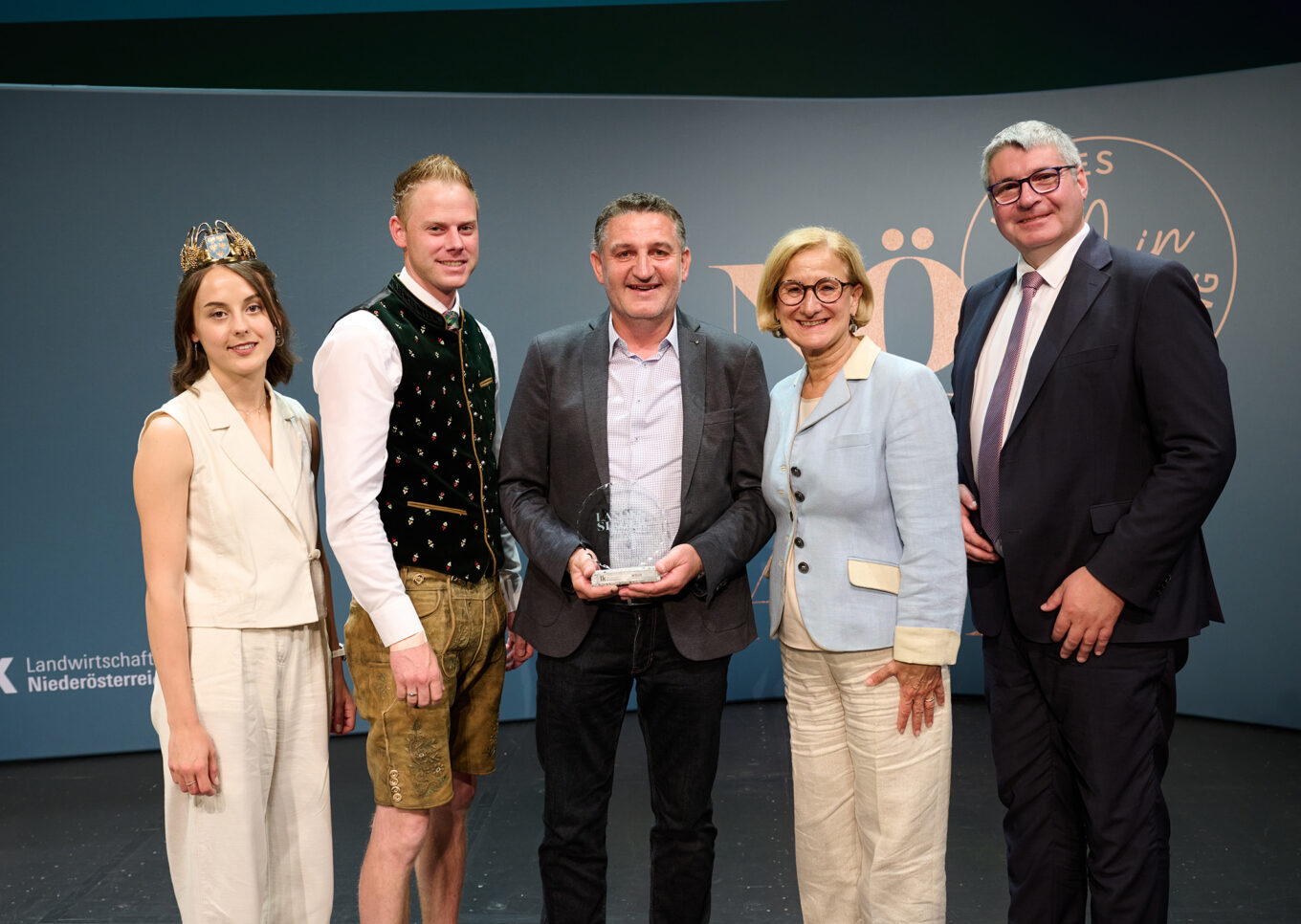 Landessieg für LFS Hollabrunn bei NÖ Weinprämierung – Gewürztraminer überzeugt auf ganzer Linie Landessieg für LFS Hollabrunn bei NÖ Weinprämierung – Gewürztraminer überzeugt auf ganzer Linie