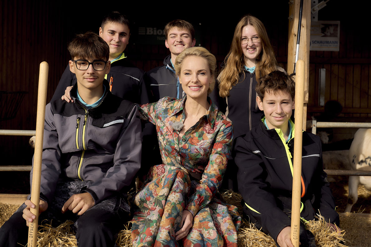 Prominenter Besuch im Stall: Silvia Schneider zu Gast an der LFS Hollabrunn